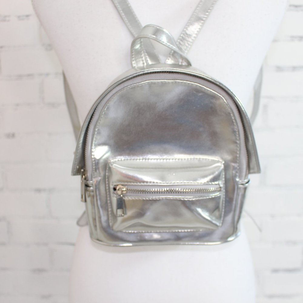 Silver Mini BackPack - Picture 2 of 6